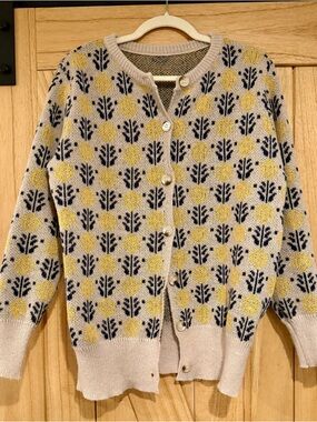 Women’s Gray/Beige Floral Knit Cardigan Sweater with Yellow & Navy Pattern